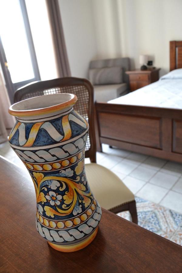 שאקה Bnb Agora Panoramic Rooms מראה חיצוני תמונה