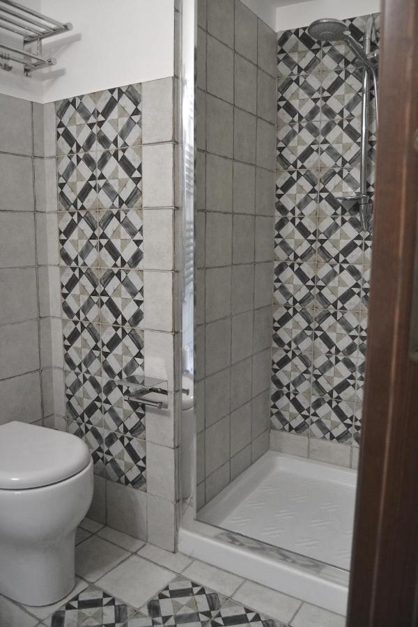 שאקה Bnb Agora Panoramic Rooms מראה חיצוני תמונה