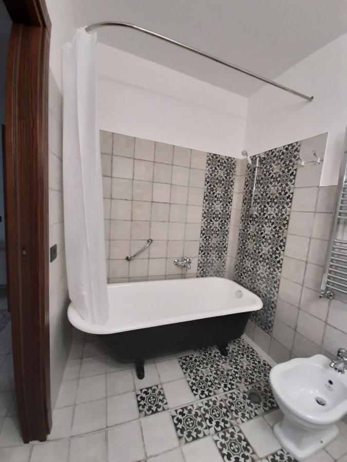 שאקה Bnb Agora Panoramic Rooms מראה חיצוני תמונה