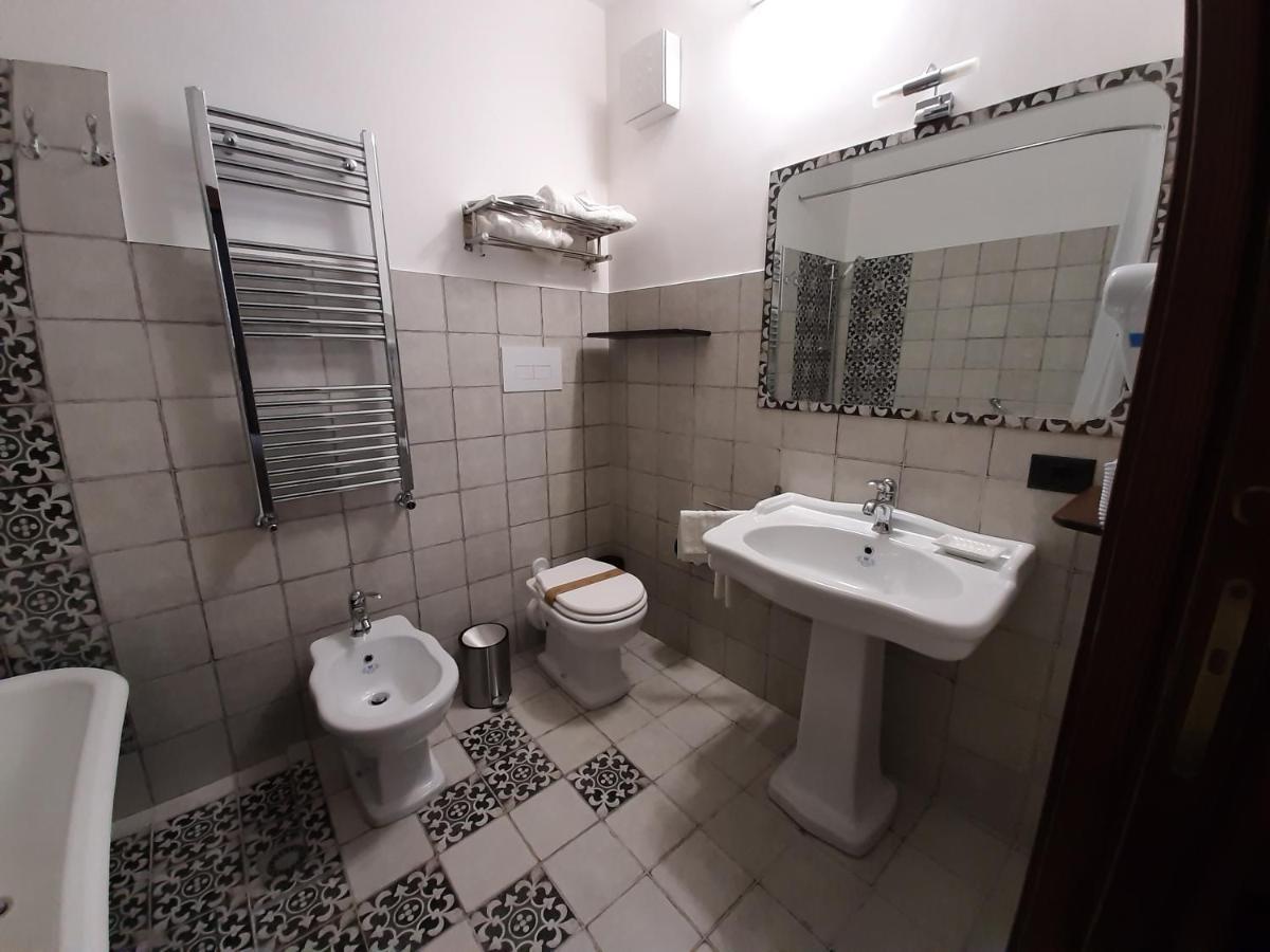 שאקה Bnb Agora Panoramic Rooms מראה חיצוני תמונה